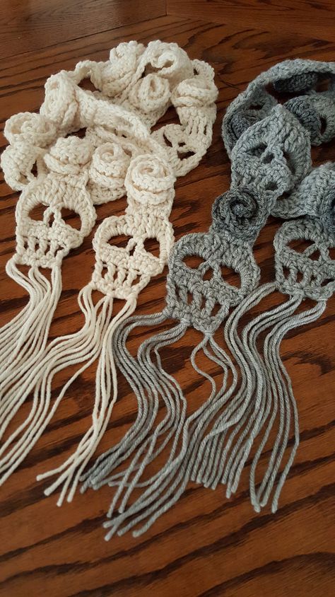 Ravelry: TheRamblinRosie's The Skull and Roses Scarf Skull Scarf Crochet, New Project Ideas, Skull And Roses, Skull Scarf, Scarf Crochet, Skulls And Roses, The Skull, Crochet Scarves, Project Ideas