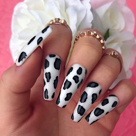 Witch Nails, Cow Nails, Hippie Nails, Diy Nails At Home, Nail Pictures, Print Nails, How To Grow Nails, Nail Art Instagram, Nails Tumblr