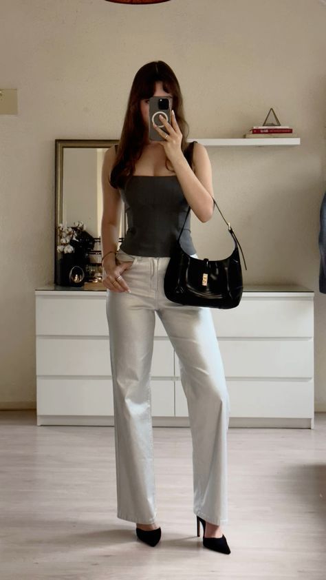 Casual Lazy Outfits, Silver Pants Outfit, Stargirl Style, Stargirl Outfits, Grey Dress Outfit, Silver Outfit, Silver Pants, Modest Casual Outfits, Tailored Clothes