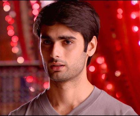 Varun Kapoor, Savitri Devi, Social Life Hacks, Ideal Man, Social Life, My Crush, Tv Shows, Actors, Tv