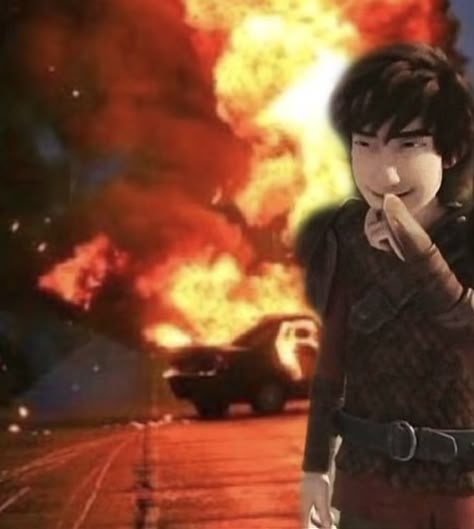 How To Train Your Dragon Pfp, Httyd Wallpaper Pc, Httyd Memes Funny, Hiccup Pfp, Toothless Pfp, Httyd Pfp, Hiccstrid Fanfiction, Funny Httyd, Good Pfp