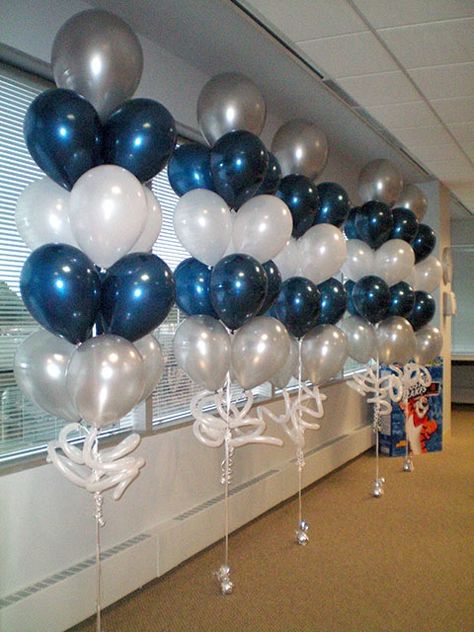 Maybe all white or white and silver. http://www.oktoberfesthaus.com Diy Ballon, Blue Party Decorations, Diy Balloon Decorations, Denim And Diamonds, Diy Event, Festa Party, Balloon Centerpieces, Balloon Columns, Blue Party