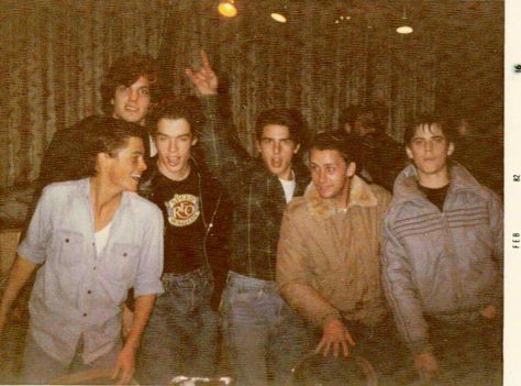 Rob Lowe, Darren Dalton, Adam Baldwin, Tom Cruise, Emilio Estevez, and C. Thomas Howell at the auditions for 'The Outsiders, 1982 Darren Dalton, Francis Wolff, Adam Baldwin, The Outsiders Imagines, The Outsiders Cast, The Outsiders Greasers, Dallas Winston, 80s Actors, The Outsiders 1983