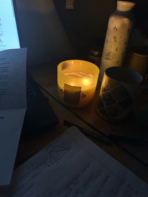 studying at night aesthetic for school Journaling At Night Aesthetic, Studying At Night Aesthetic, Aesthetic For School, Studying At Night, At Night Aesthetic, Winter Arc, Study Aesthetic, Study Motivation Inspiration, Night Aesthetic