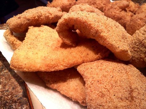 Tilapia Fried, Southern Fried Fish, Fried Catfish Recipes, Swai Fish, South Your Mouth, Fish Fried, Catfish Recipes, Fried Catfish, Recipes Southern