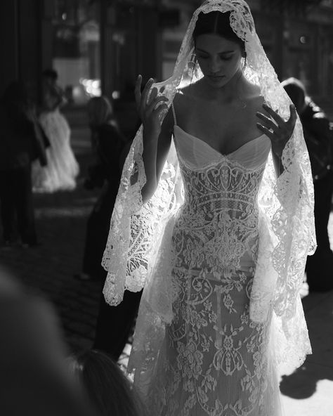 NYBFW x Galia Lahav: Meet NOBLESSE. French lace hugging curves, tulle cat-eye cups for the drama, and crystal straps that hit different. That GL corset? Sculpted perfection. Redefining bridal couture. #nybfw #galialahavbride #galialahav #bridalfashion #bridegown #bridalinspiration #brideinspiration #fineartbride #lacegown #weddingdress #weddingdressinspo #bridalcouture Lace Wedding Veil Vintage, Bridal Gown With Veil, Gown With Veil, Bridal Bouquet Styles, Classic Wedding Gown, Lace Wedding Veil, Wedding Veil Vintage, Wedding Dress Elegant, Wedding Glam