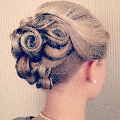 Formal Hairstyles: 10 Looks for Any Occasion | StyleCaster Sanggul Modern, Updo Hairstyle, Bride Hair, Fancy Hairstyles, Braided Updo, Formal Hairstyles, Wedding Hair And Makeup, Great Hair, Hair Dos