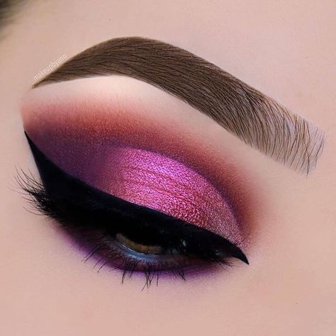 Mauve Makeup, Nabla Cosmetics, Pink Smokey Eye, Purple Makeup, Beautiful Eye Makeup, Pink Eyeshadow, Eye Makeup Art, Makeup Goals, Makeup Designs