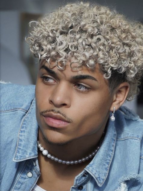 Men Blonde Highlights, Platinum Blonde Hair Men, Curly Hair Fade, Dyed Hair Men, Dark Curly Hair, Men Haircut Curly Hair, Light Skin Men, Dyed Blonde Hair, Blonde Curly Hair