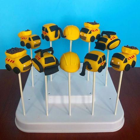 Cake Pops Construction Theme, Construction Cakesicles, Construction Cake Pops, Car Cakes, Construction Theme Birthday Party, Construction Cake, Birthday Cake Pops, Construction Theme, Car Cake