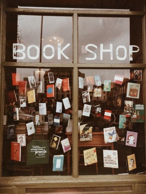 jonireadsbooks:The Winding Stair Dublin Ireland. My blog posts Bookstore Design, Bookstore Cafe, Book Cafe, Book Shop, Jolie Photo, Dublin Ireland, Book Nooks, Shop Window, Old Books