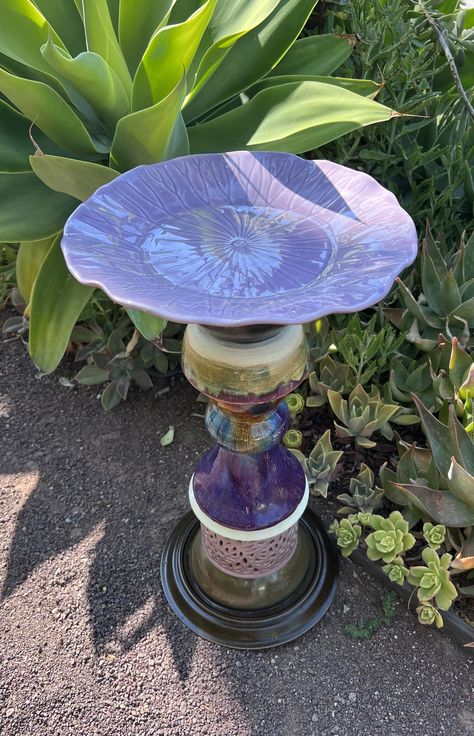 Upcycled ceramics Glass Bird Bath, Yard Inspiration, Garden Totem, Bird Baths, House Art, Glass Garden, Bath House, Bird Feeder, Garden And Yard