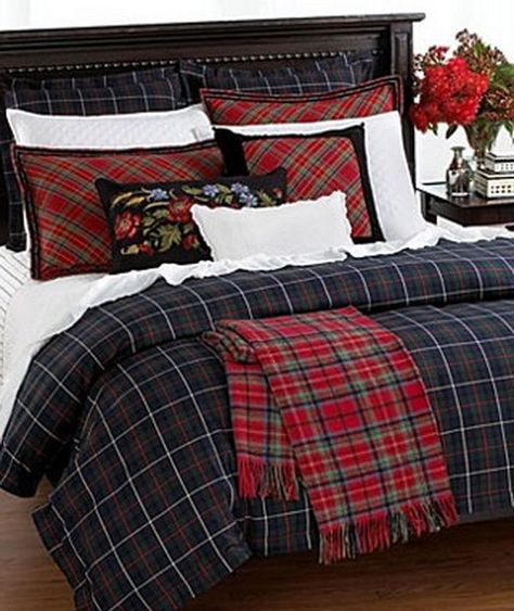 Bedroom Design Ideas (208) Ralph Lauren Room, Ralph Lauren Cabin, Tartan Decor, Room Decor For Men, Tartan Bedding, Skating Party, Plaid Bedding, Ralph Lauren Bedding, Black Tartan