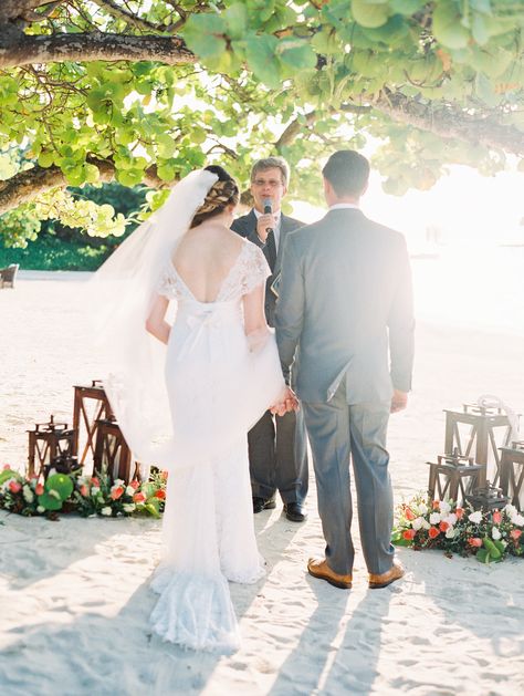 love the set up of the lanterns and floral arrangements for the wedding vows Honduras Wedding, Wedding With Color, Destination Wedding Hair, Winter Wedding Destinations, Roatan Honduras, Destination Bride, Contemporary Bride, Welcome Bag, Resort Beach