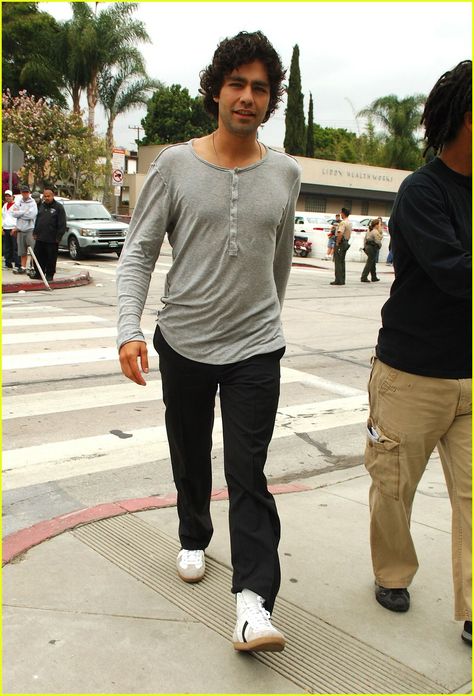 Vincent Chase Entourage, Vincent Chase, Adrian Grenier, Mens Casual Dress Outfits, Mens Casual Dress, Mens Casual, Mls, Khaki Pants, Casual Dress