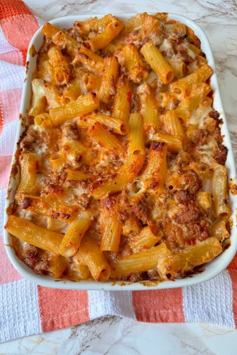 Best Italian Pasta Recipes, Italian Noodles, Italian Pasta Recipes Authentic, Recipes From Italy, Italian Feast, Tortellini Bake, Italian Dinner Recipes, Italian Pasta Recipes, Italian Recipes Traditional