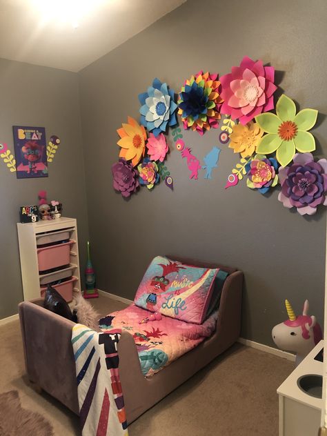 Trolls Room Ideas, Trolls Bedroom Ideas, Flower Bedroom Ideas For Kids, Autumn Room, Toddler Girl Room, Toddler Room Decor, Baby Room Art, Girl’s Room