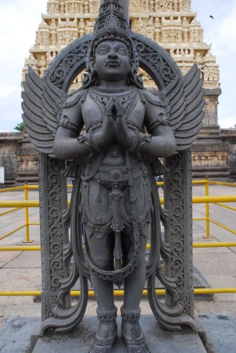 Hoysala Architecture, Vijayanagara Empire, Head Wings, Ancient Monuments, God Photos, Temple Architecture, Hindu Mythology, Mother And Son, Hindu Temple