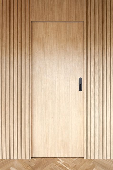 Gallery of Minimalist Apartment in Prague / COLLARCH - 29 Garderobeløsning Gang, Fasad Design, Store Room, Bedroom Door Design, Minimalist Apartment, Interior Vintage, Interior Minimalista, Wooden Door Design, Interior Design Per La Casa