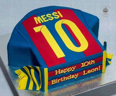 Soccer jersey Lionel Messi Barcelona cake Lionel Messi Cake Ideas, Lionel Messi Cake, Soccer Jersey Cake, Juventus Cake, Messi Cake, Barcelona Cake, Soccer Cakes, Messi Birthday, Soccer Birthday Cakes