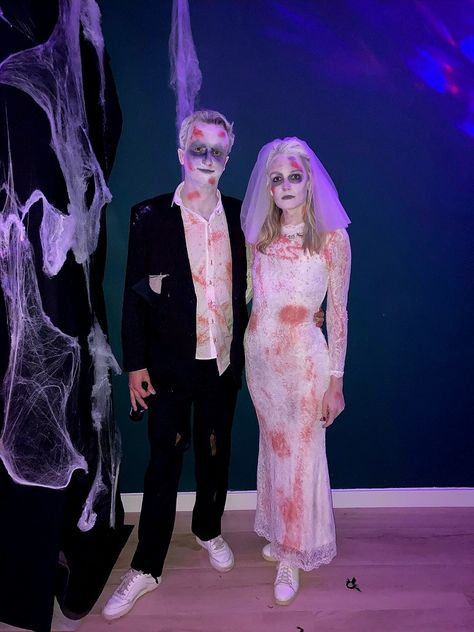 Ghost Bride And Groom Costume, Bride And Groom Costume, Halloween Bride And Groom, Bride And Groom Halloween, Groom Costume, Halloween Bride, Ghost Bride, Halloween Aesthetic, Bride And Groom