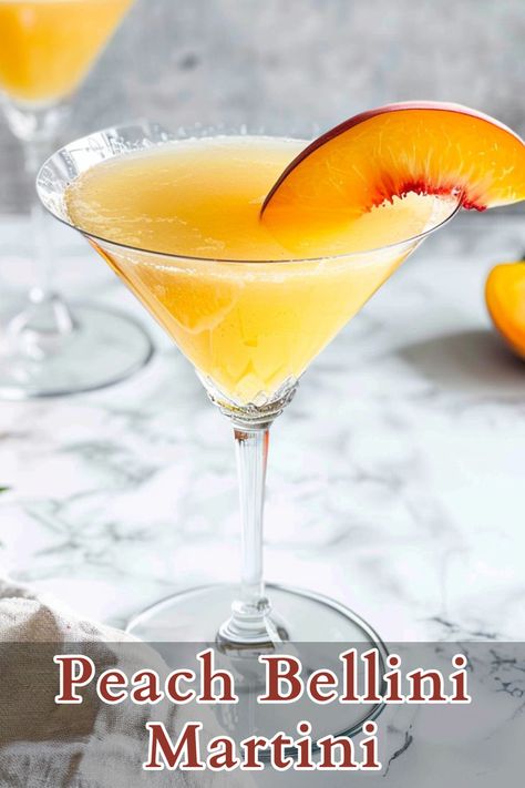 The Peach Bellini Martini is a refreshing and elegant cocktail that combines vodka, peach nectar, and prosecco. Peach Lemon Drop Martini, Bellini Martini, Spritz Drink, Mango Vodka, Cocktails To Make At Home, Sparkling Wine Cocktails, Christmas Champagne, Champagne Recipes Cocktails, Champagne Drinks