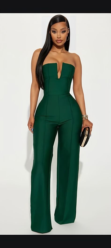 Respectable Women Outfits, Formal Outfits For Dinner, Dinner Jumpsuit Classy Elegant, Jumpsuit Outfit For Graduation, Dinner Outfit Inspo Classy, Graduation Outfit Ideas Jumpsuit, Black Graduation Outfit, Graduation Jumpsuit Outfit, Banquet Outfit Ideas