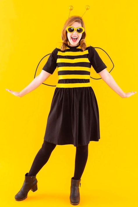 Easy Bee Costume Diy, Bumble Bee Costume Women, Diy Bee Costume, Bee Costume Diy, Diy Halloween Costume Ideas, Bumble Bee Costume, Halloween Date, Easy Costume, Easy Diy Costumes