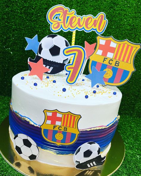 Barcelona Cake Ideas, Bolo Do Barcelona, Barcelona Cake, Soccer Cakes, Cake Football, Football Birthday Cake, Food Network Chefs, Soccer Cake, Baking Business