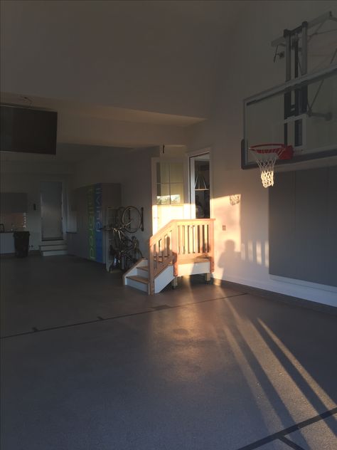 Future garage - basketball hoop in 3rd car Basketball Hoop In Garage, Basketball Hoop On Garage, Garage Basketball Hoop, Dream House Garage, Inside Architecture, 1940s Bungalow, Indoor Outdoor Pools, Bahamas House, Home Basketball Court