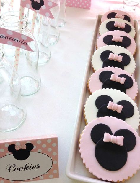 Mouse Cookies, Minnie Mouse Birthday Party Ideas, Minnie Mouse Theme Party, Minnie Mouse Cookies, Mickey Mouse Cookies, Minnie Mouse Birthday Cakes, Bolo Minnie, Minnie Birthday Party, Minnie Cake