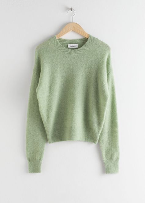 Fuzzy Sweater - Light Green - Sweaters - & Other Stories Light Green Sweater Outfit, Sweater Outfit Hijab, Green Sweater Outfit, Light Green Sweater, Green Jumper, Green Jumpers, Cream Jeans, Simple Summer Outfits, Outfit Formulas