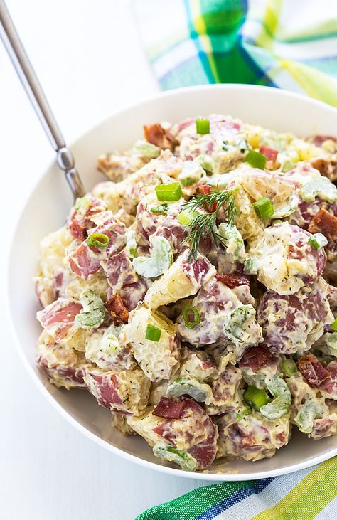 Red Potato Salad - Creamy red-skinned potatoes with bacon, celery, green onions and dill. Red Skin Potato Salad, Red Potato Salad Recipe, Avocado Spinach Salad, Potato Salad With Bacon, Ranch Potato Salad, Potatoes With Bacon, Potato Salad Mustard, Potato Salad Dill, Red Potato Salad