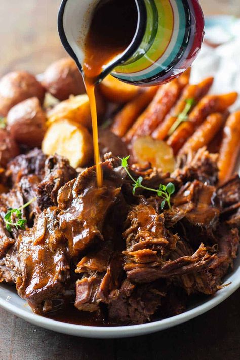 Pressure Cooker Roast Beef, Cajun Ninja, Pot Roast Gravy, Pressure Cooker Roast, Dutch Oven Pot Roast, Oven Pot Roast, Roast Gravy, Instant Pot Pot Roast, Chuck Roast Recipes