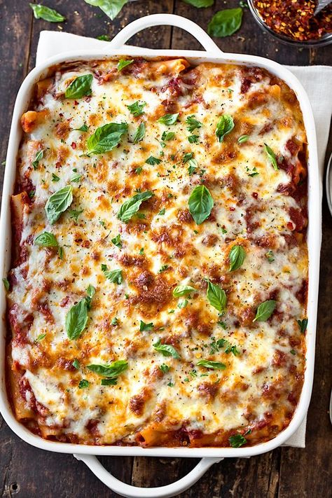 Ziti Al Forno, Vegetarian Casserole Recipes, Baked Ziti With Chicken, Baked Ziti With Ricotta, Baked Ziti With Sausage, Easy Baked Ziti, Vegetarian Casserole, Ziti Recipes, Baked Ziti Recipe