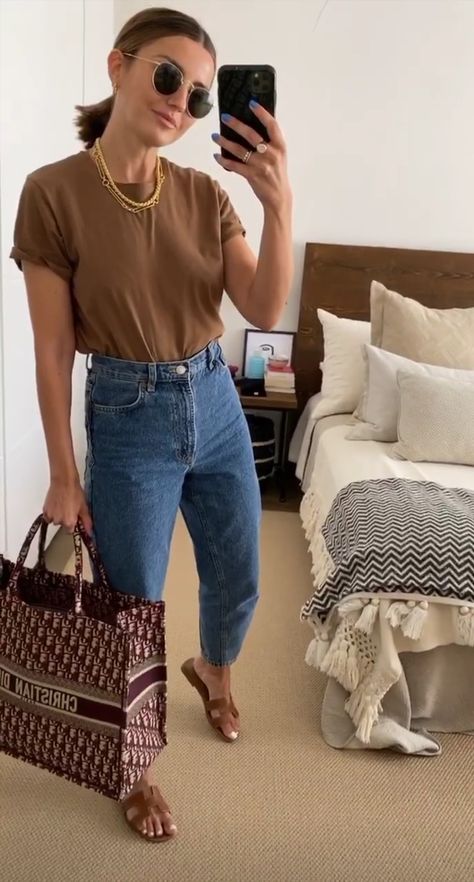 Stichfix Outfits 2022, Elegant Mom Style, Alexandra Pereira Outfits, Spring Work Outfits Office Chic, Outfit Primavera 2023, Everyday Mom Outfits, Casual Chic Minimalist, Alexandra Pereira, Pose Fotografi