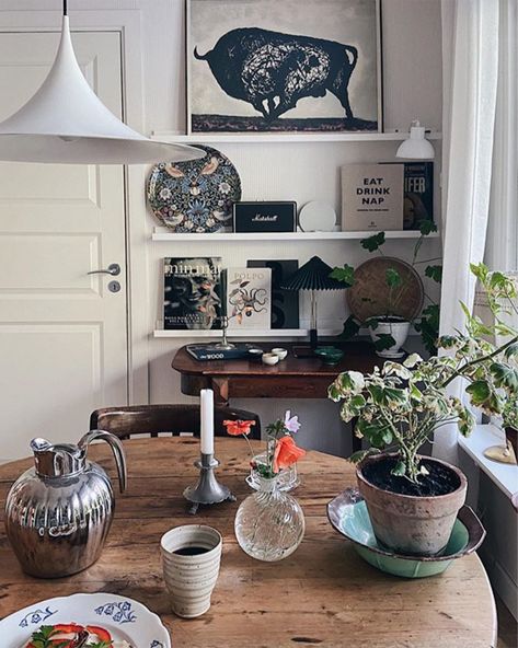 my scandinavian home: The Cosy & Eclectic Home of a Swedish Stylist Swedish Interiors, My Scandinavian Home, Eclectic Homes, Swedish House, Deco Boheme, Nordic Interior, Scandinavian Interior, Scandinavian Home, Eclectic Home