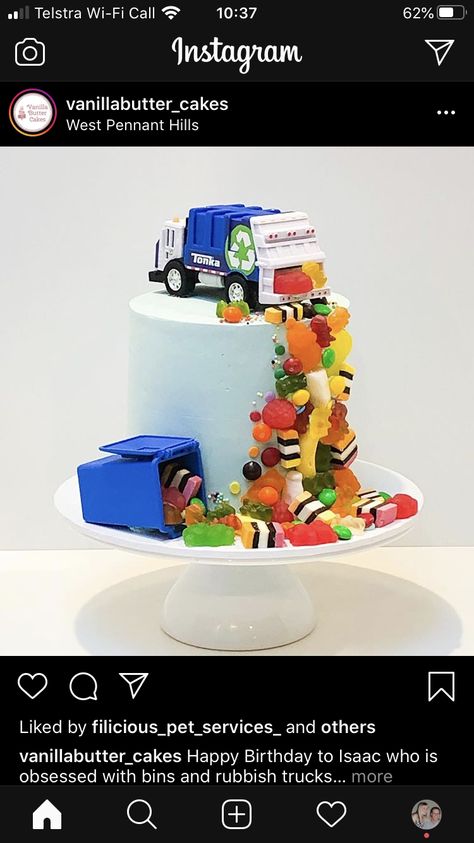 Bin Truck Cake, Garbage Truck Themed Cake, Netflix Trash Truck Birthday Cake, Rubbish Truck Cake, Garbage Truck Birthday Cake, Blue Monster Truck Cake, Garbage Truck Cake, Road Cake, Garbage Truck Party