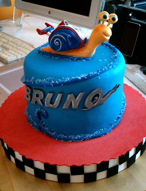 Turbo Caracol, Cute Birthday Cakes, Birthday Cakes, First Birthdays, 1st Birthday, Fondant, Birthday Cake, Pastel, Cake