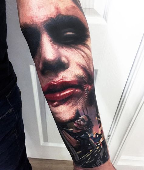 Photo by (eternalink) on Instagram | #tattoo #tattooed #tattooedgirls #uktta #inked #inkedlife #portrait #darkknight #darkart #joker #jokertattoo #gamerink #heathledger #batman #batmantattoo #hull #hulltattoo Joker Holding Card, Dark Knight Tattoo, Heath Ledger Tattoo, Joker The Dark Knight, Joker Dark, Shen Long Tattoo, Dark Knight Joker, Joker Dark Knight, Joker Tattoo Design