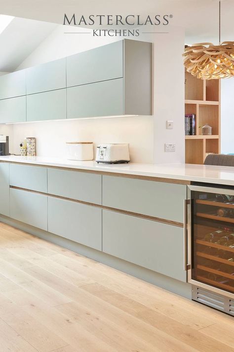 Coloured Kitchen Cabinets Modern, Kitchen In Light Colours, Light Blue Kitchen Cabinets Modern, Handle Less Kitchen Cabinets, Light Colour Interior Design, Kitchen Cabinets Handleless, Matt Blue Kitchen, Light Coloured Kitchen Ideas, Kitchen Light Colour Combination