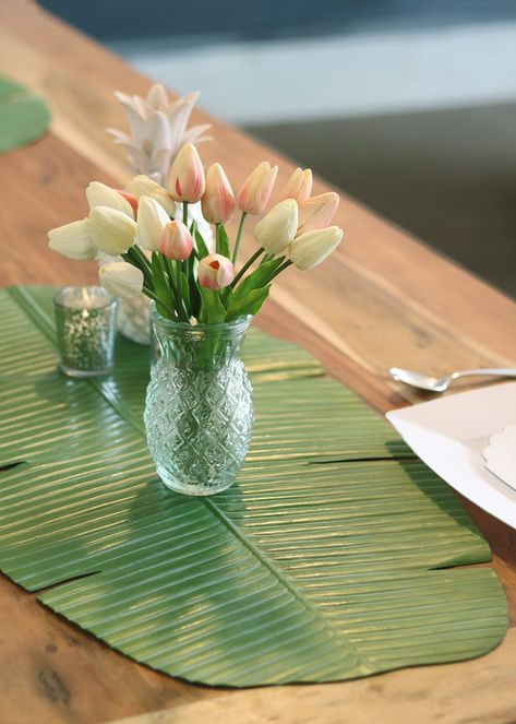 Artificial Banana Leaf Table Runner in Green - 30" Long x 16" Wide