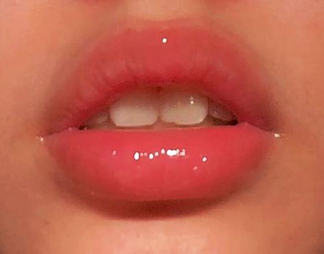 LL Round Cupids Bow Lips Aesthetic, No Cupids Bow Lips Aesthetic, Round Lips Aesthetic, Round Cupids Bow Lips, Lips Aethstetic, Rounded Cupids Bow Lips, Lip Goals, Doll Lips, Bow Lips