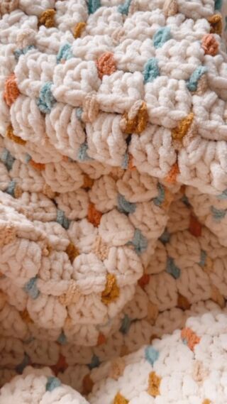 Stunning Crochet Cloud blanket in worsted weight yarn - CJ Design Blog Stunning Cloud Blanket, Crochet Cloud Blanket Free Pattern, Cloud Blanket Crochet Pattern, Crochet Cloud Blanket, Weighted Blanket Crochet, Cloud Blanket Crochet, Cloud Granny Square, Checkered Crochet Blanket, Stripes Crochet Blanket