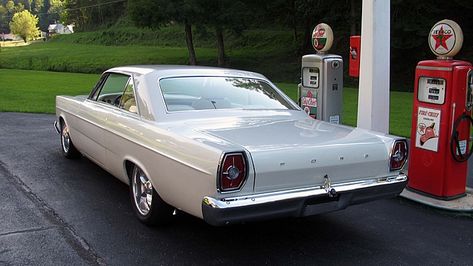 1965 FORD GALAXIE 500 RESTO MOD 500 HP, VINTAGE AIR Photo:Mecum Ford proclaimed that the new-for-1965 models were the most changed cars that they had done in a decade. It had a new, wider 62-inch front and rear tread width for more turning stability, easier and more precise steering input, a bigger trunk area and … 1965 Ford Galaxie 500, Resto Mod, Ford Fairlane 500, Fairlane 500, Ford Galaxy, Ford Galaxie 500, Air Photo, Ford Torino, Best Muscle Cars