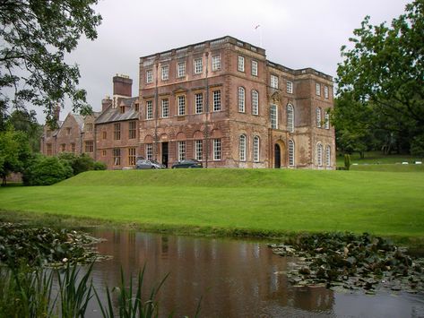 Halswell House Sloane Ranger, English Manor Houses, Irish Castles, English Manor, Tower House, Manor Houses, Castle House, Country Houses, English Country House