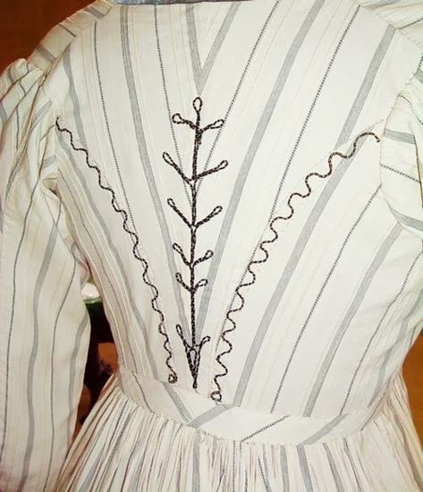 Elizabeth Bennet Dress, Pride And Prejudice Dress, Cottage Fashion, Pride & Prejudice Movie, Darcy Pride And Prejudice, Pride And Prejudice 2005, Fantasy Clothes, Regency Era Fashion, Pride Prejudice