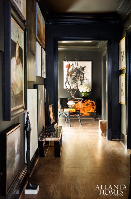 Michel Boyd, Smithboyd Interiors Black Hallway, Modern Entryway, Dark Walls, Atlanta Homes, Dark Interiors, Cool Ideas, Contemporary Interior Design, Contemporary Home Decor, Apartment Room