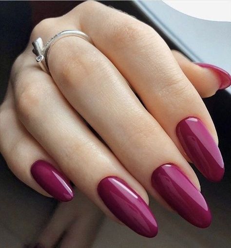 19 Gorgeous Pink Nail Colors for Fall Burgundy Pink Nails, Elegant Red Nails, Magenta Nails, Dark Pink Nails, Pink Nail Colors, Nude Nail Designs, Pink Nail, Cat Kuku, Elegant Nails