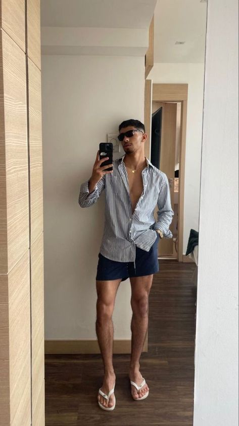 Cabo Fits Men, Mens Barcelona Outfits, Men’s Cabo Outfits, Men Fashion Summer 2024, Guys Style Summer, Beach Summer Outfits Men, Beach Ootd Men, Cancun Outfits Men, Hawaii Outfits Men